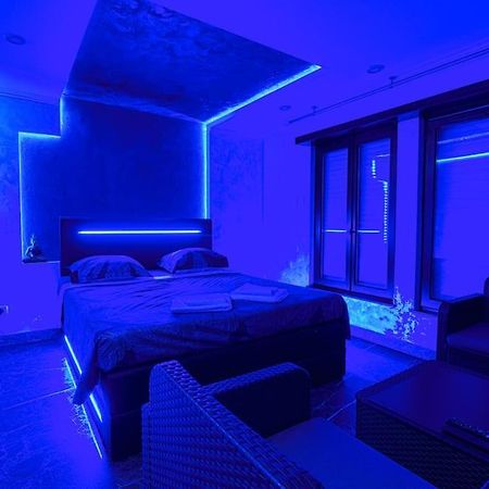 Appart Hotel Avec Sauna, Jacuzzi, Страсбург Экстерьер фото