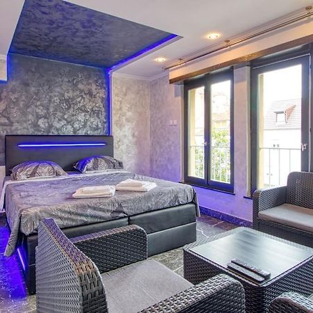 Appart Hotel Avec Sauna, Jacuzzi, Страсбург Экстерьер фото