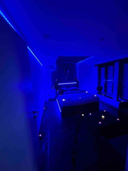 Appart Hotel Avec Sauna, Jacuzzi, Страсбург Экстерьер фото