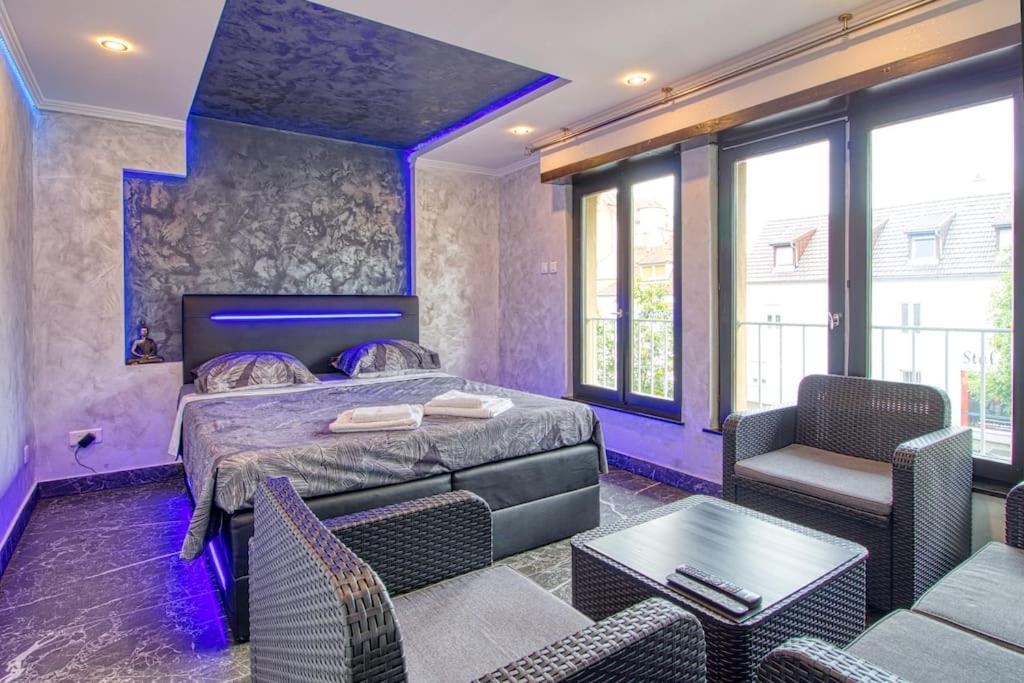 Appart Hotel Avec Sauna, Jacuzzi, Страсбург Экстерьер фото